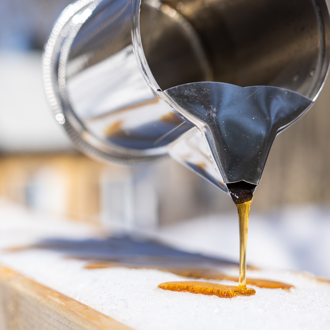 Tire d'érable sur la neige - La Cabane Mobile